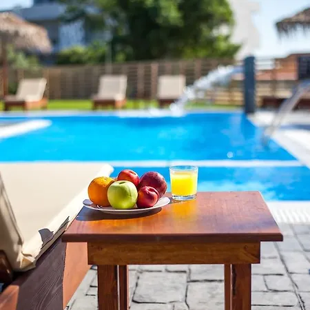 Hotel Essential Summer (adults Only)