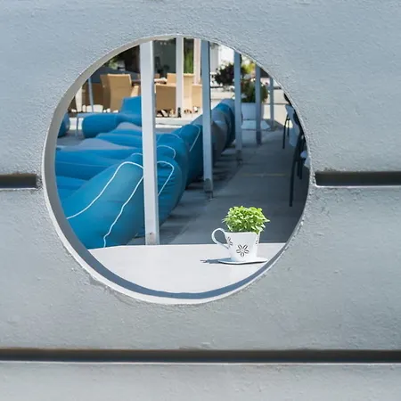 Hotel Essential Summer (adults Only)